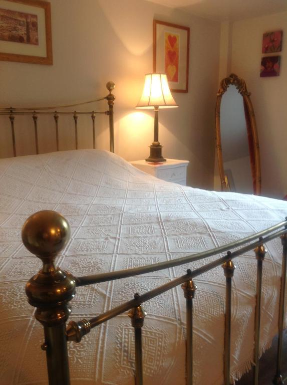 Bed and Breakfast Number 5 Шефтсбери Экстерьер фото