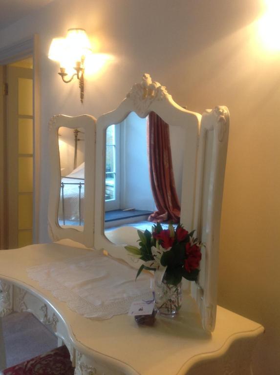 Bed and Breakfast Number 5 Шефтсбери Номер фото
